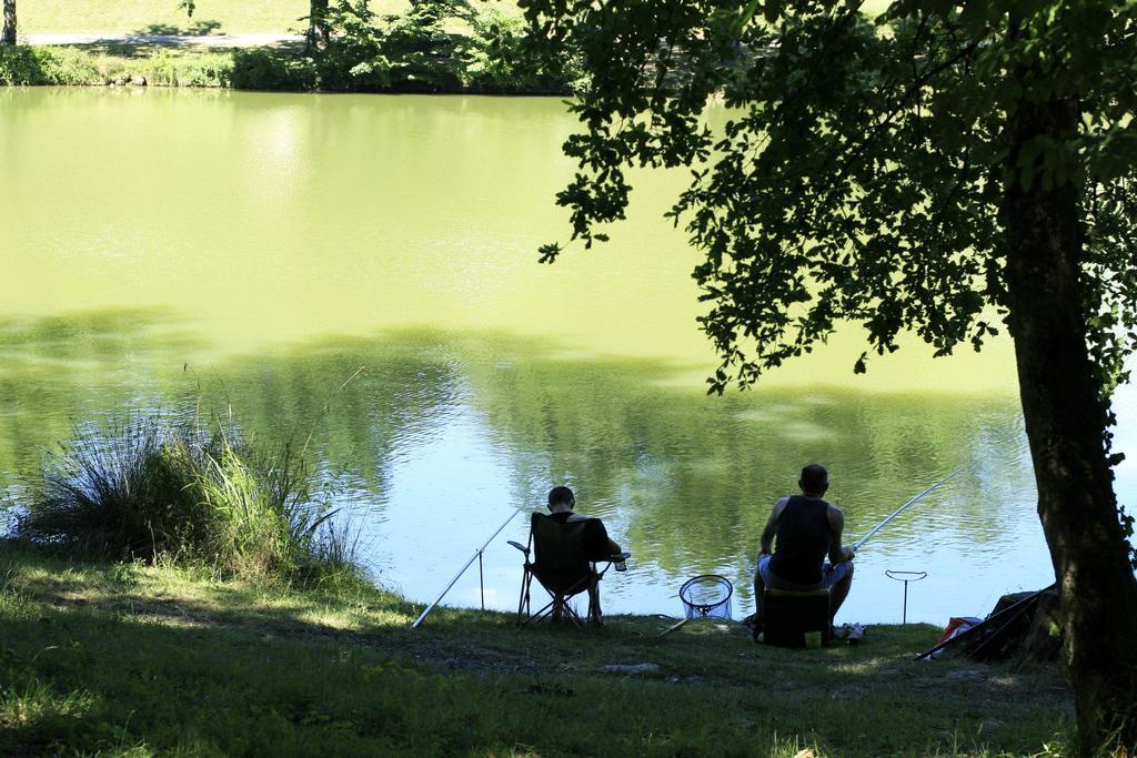 Lac De Cancon Exterior photo